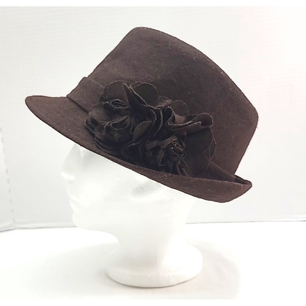 Magid Hats Felt Fedora Decorative‎ Floral Accent
